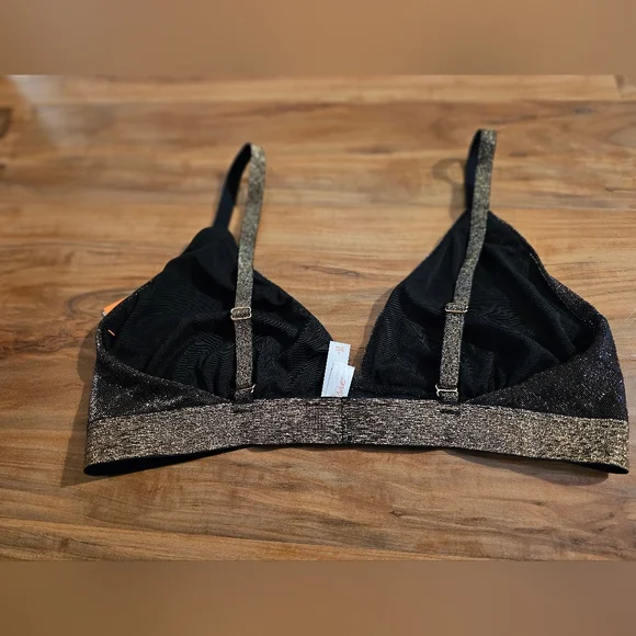 Large bra - Picture 2 of 2